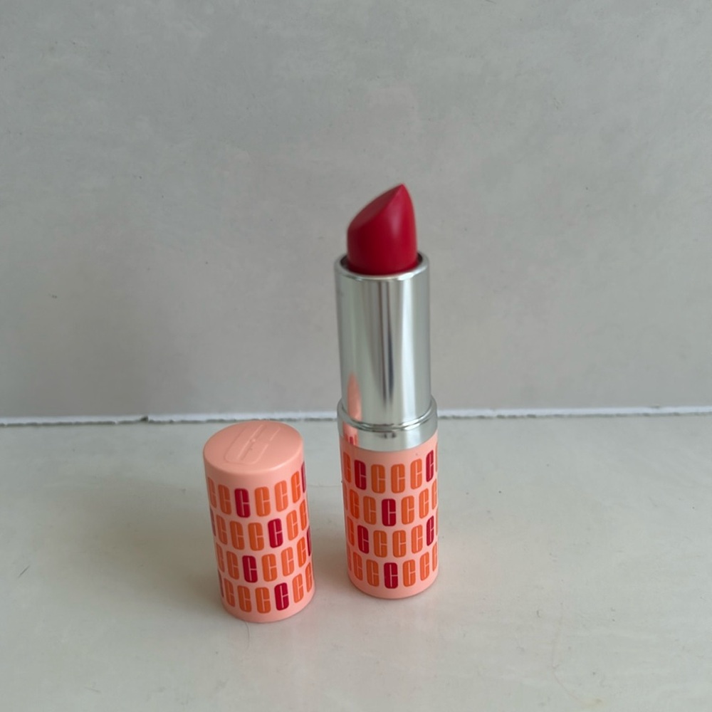 BRAND NEW Clinique Lipstick Poppy Pop Color A20